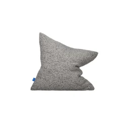 Hem Throws And Cushions>Chunky Bouclé