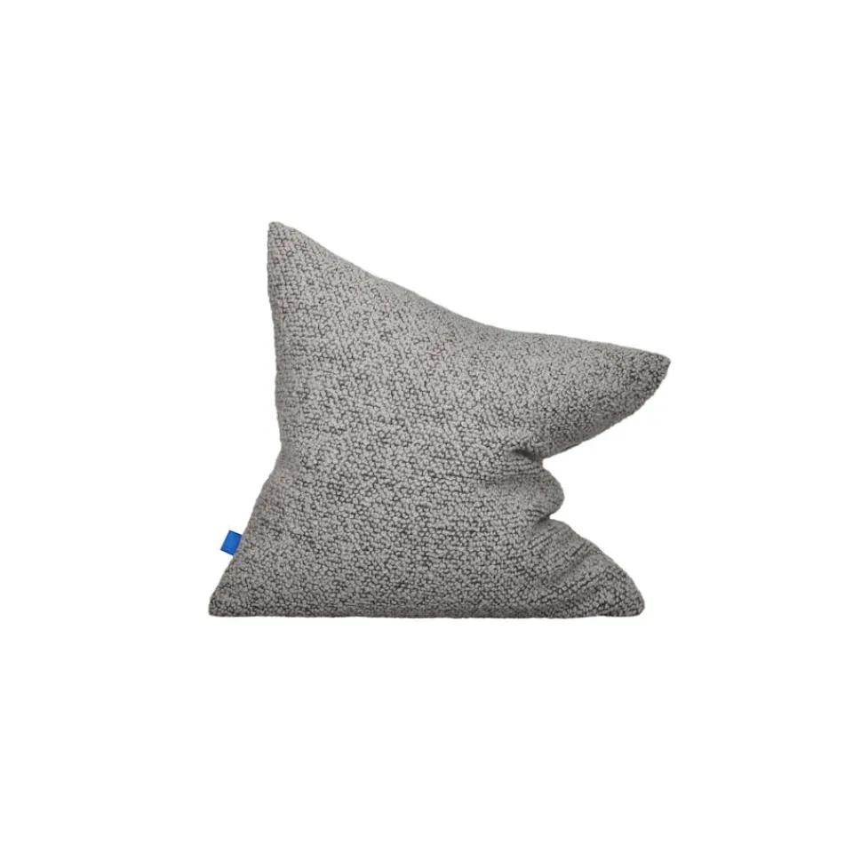 Hem Throws And Cushions>Chunky Bouclé
