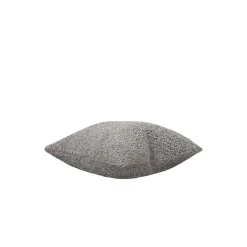 Hem Throws And Cushions>Chunky Bouclé
