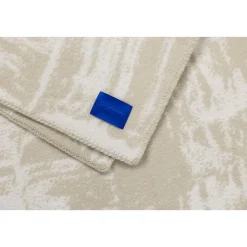 Hem Throws And Cushions>Glitch