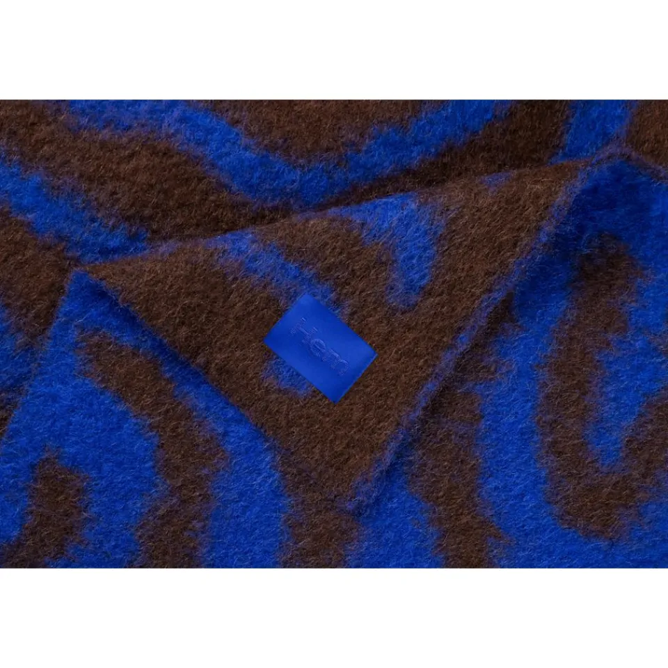 Hem Throws And Cushions>Monster